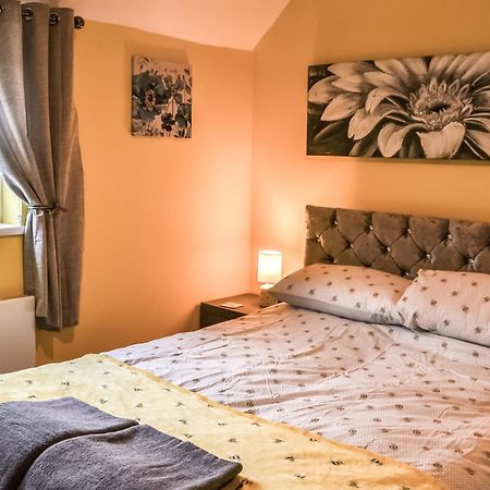 The Beehive Villa Miningsby Eksteriør billede